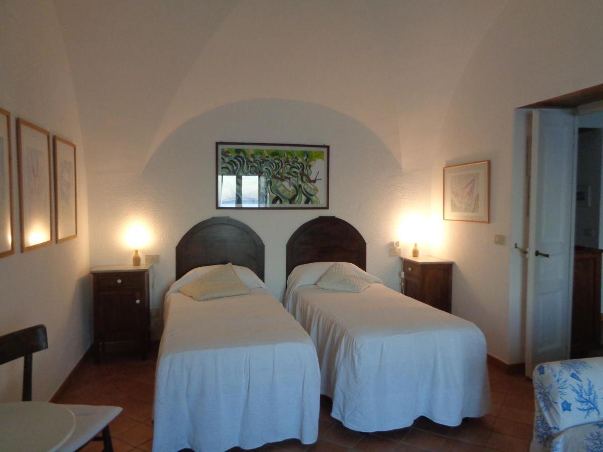I Cinque Sensi Bed & Breakfast อีสเกีย ภายนอก รูปภาพ